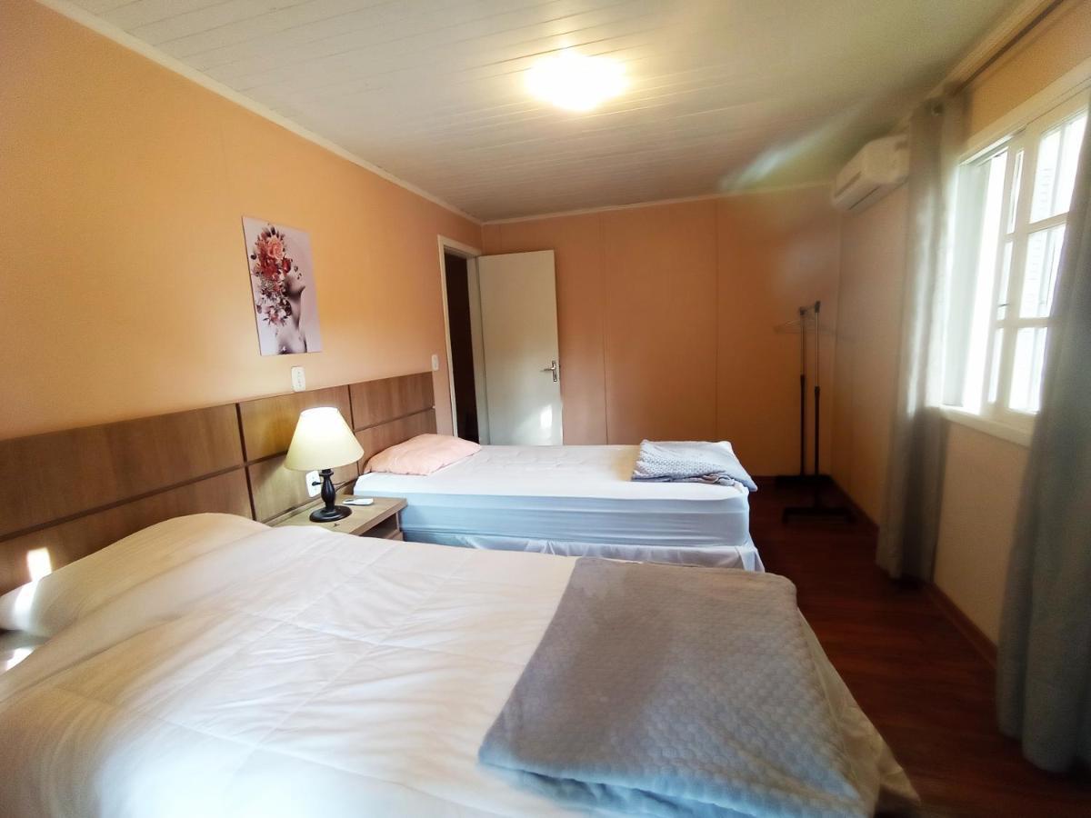 Lindo Sobrado Central Com 3 Apartamento *