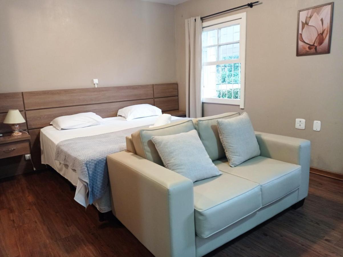 Apartamento Lindo Sobrado Central Com 3 *