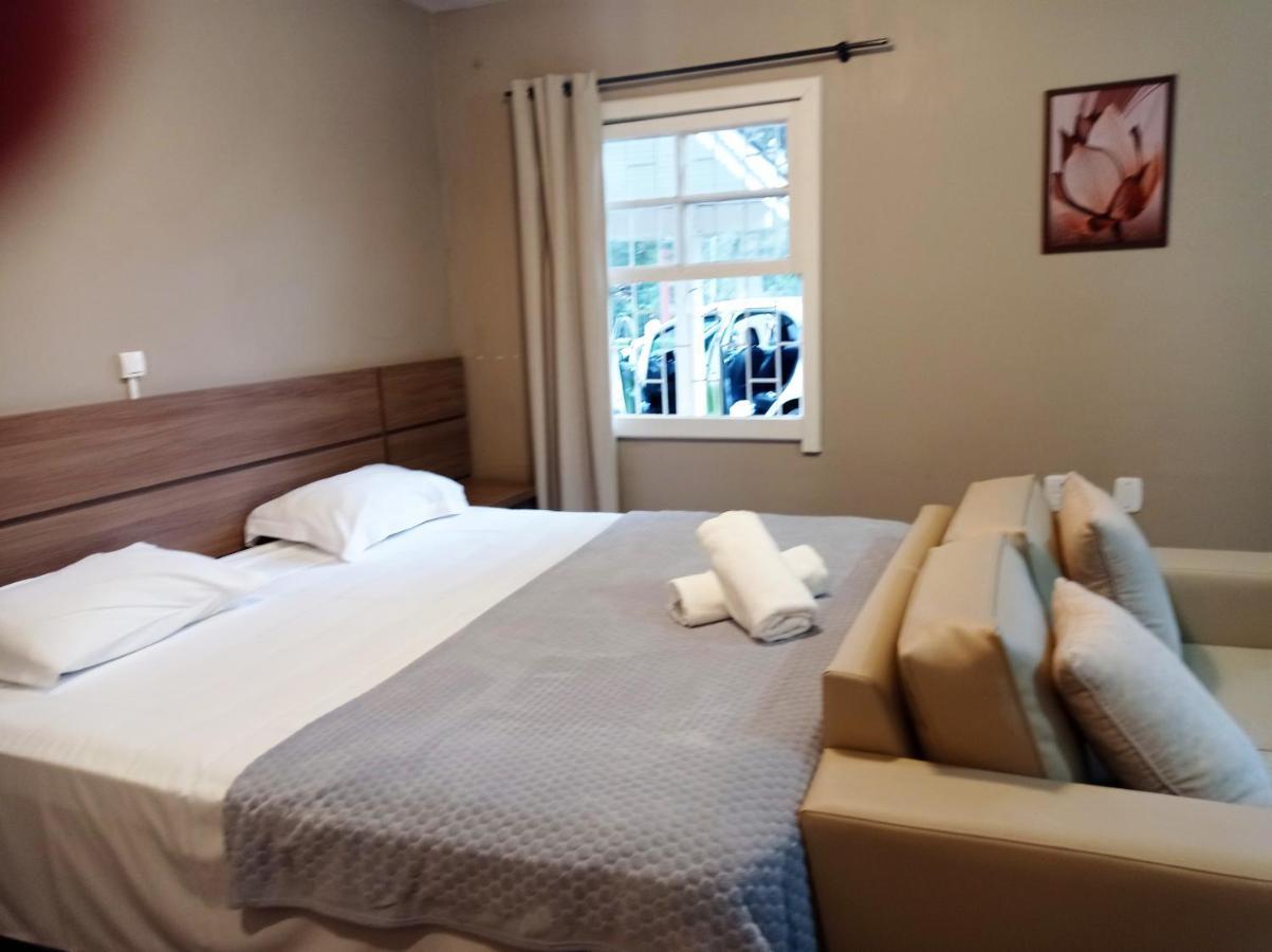 Apartamento Lindo Sobrado Central Com 3 *